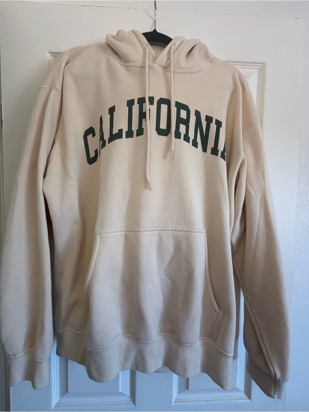 Reflex Cream Crewneck Sweatshirt with Green 'CALIFORNIA' Graphic